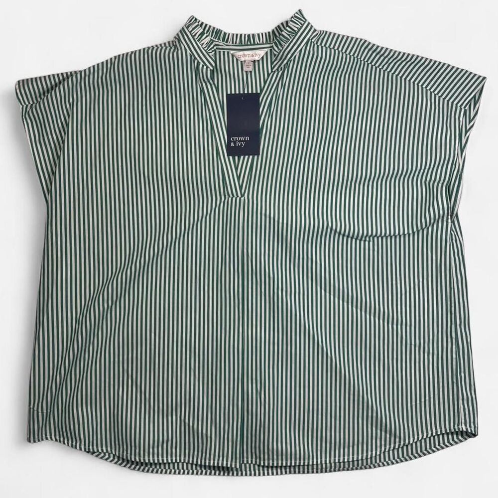 New with Tags Crown & Ivy Green and white striped blouse Size L